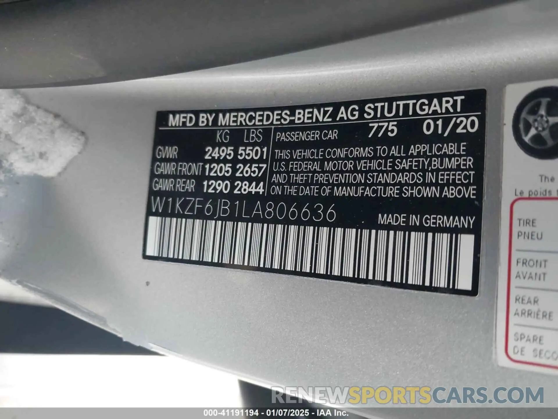 9 Photograph of a damaged car W1KZF6JB1LA806636 MERCEDES-BENZ E 450 2020