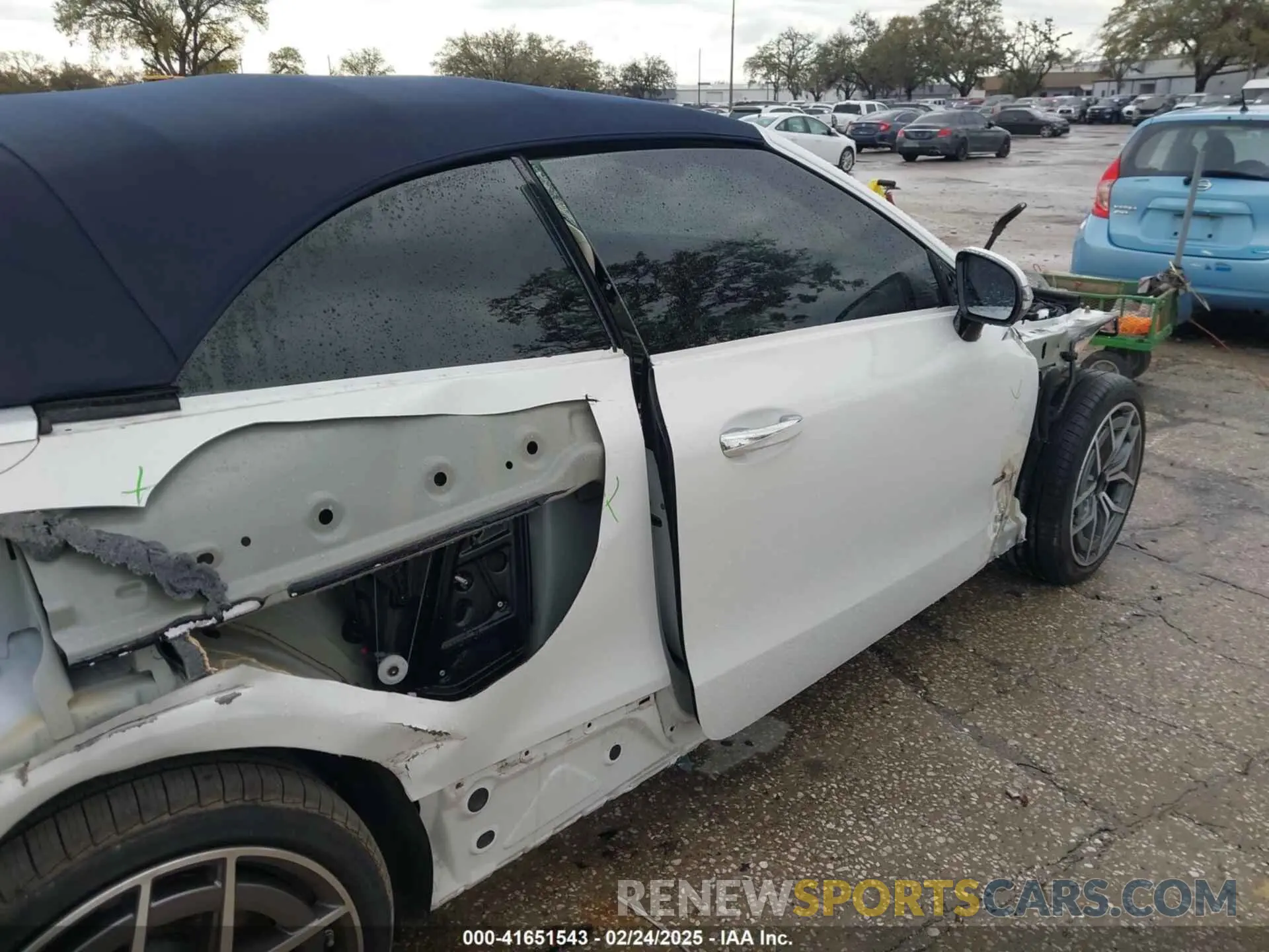 18 Photograph of a damaged car W1K1K5KB0PF208127 MERCEDES-BENZ E 450 2023