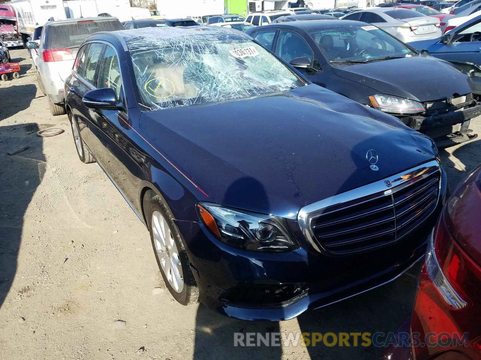 1 Фотография поврежденного автомобиля WDDZH6JB1KA508211 MERCEDES-BENZ E 450 4MAT 2019