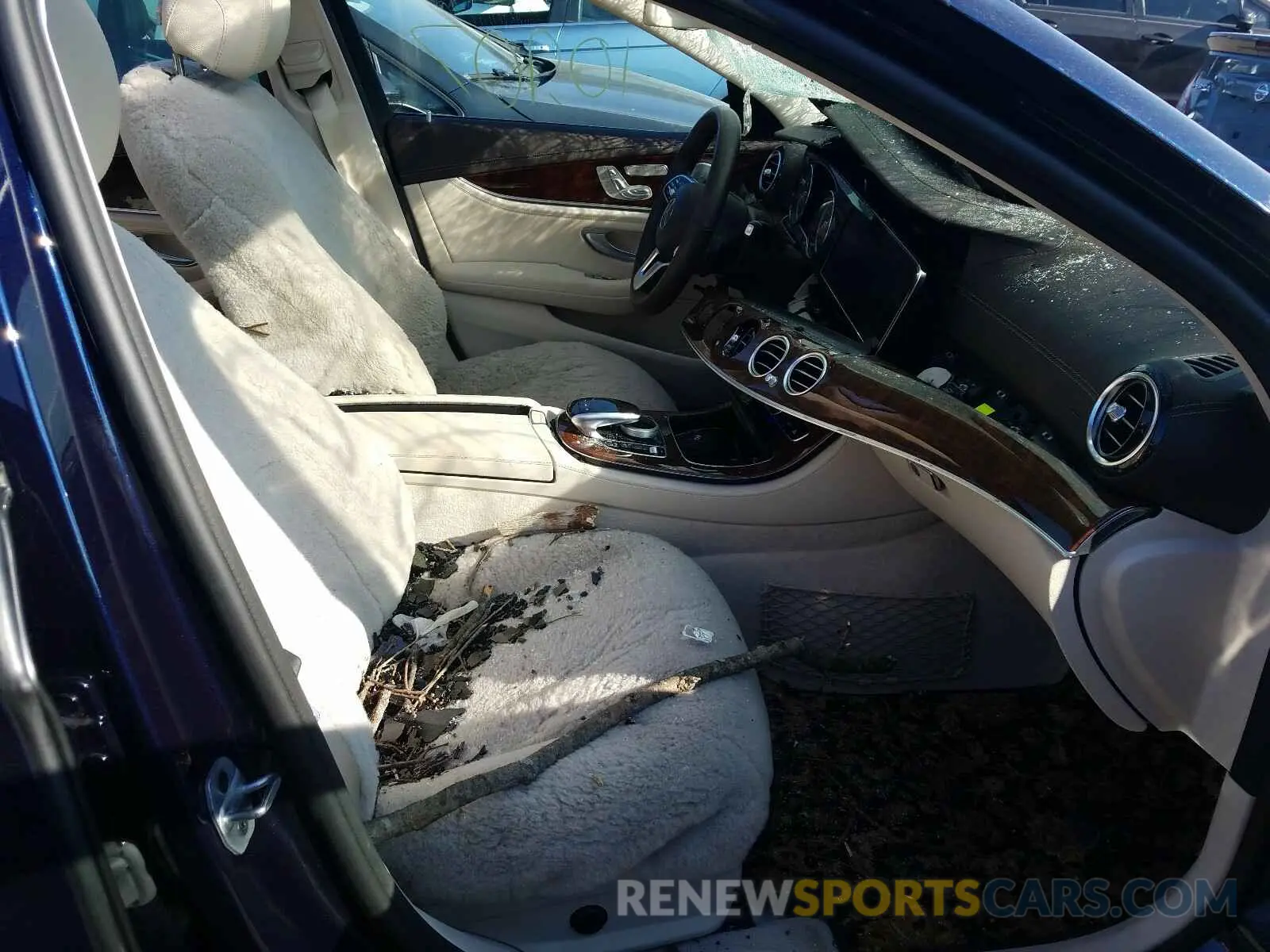 5 Фотография поврежденного автомобиля WDDZH6JB1KA508211 MERCEDES-BENZ E 450 4MAT 2019