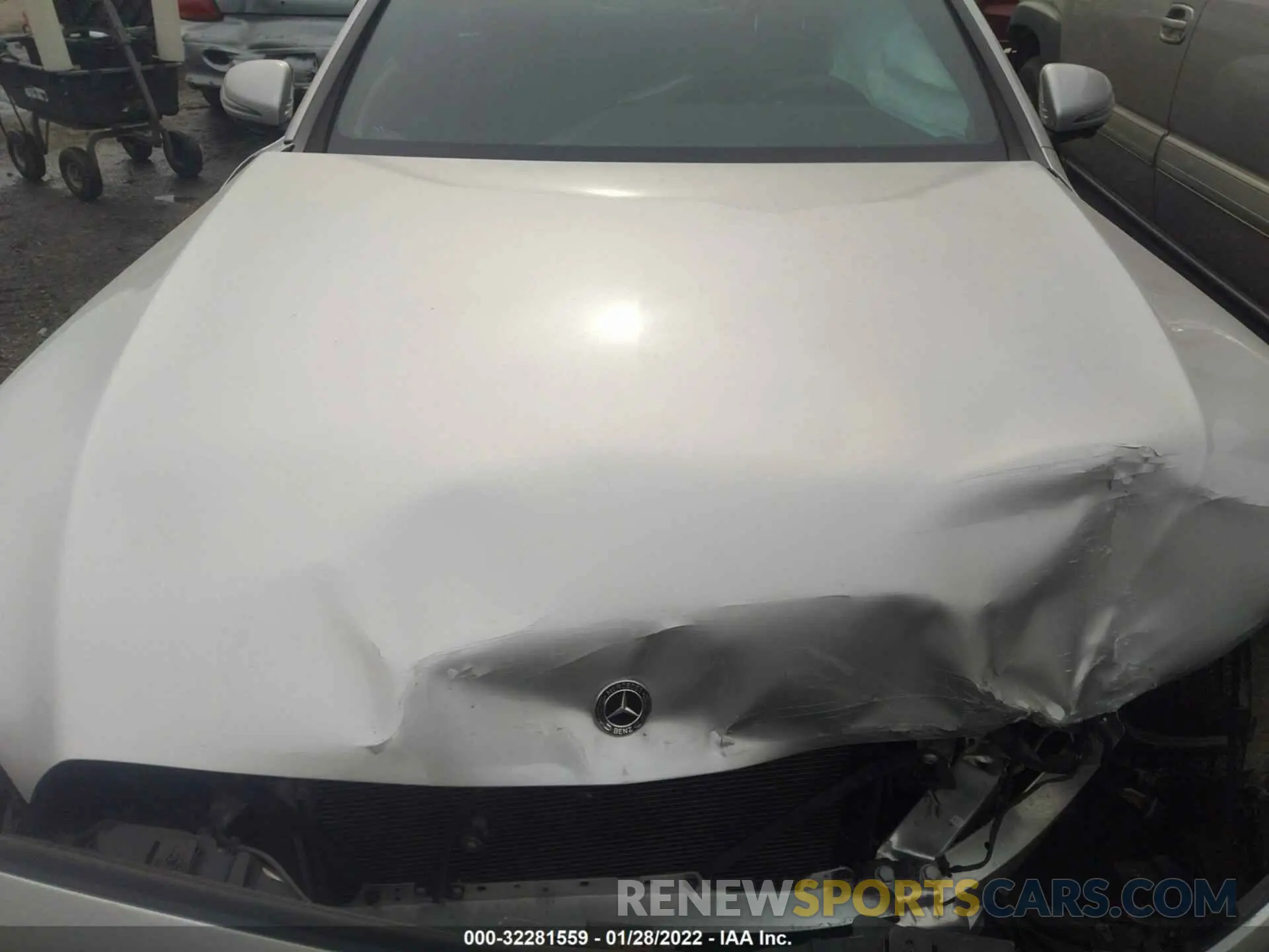 10 Photograph of a damaged car WDDZF4JB0KA515483 MERCEDES-BENZ E-CLASS 2019