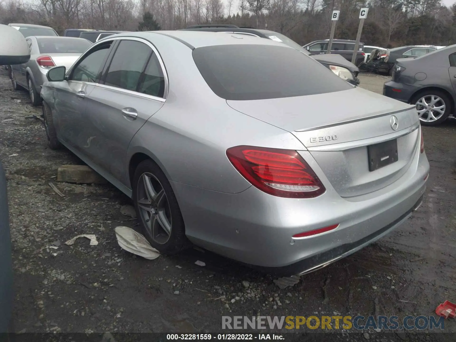 3 Photograph of a damaged car WDDZF4JB0KA515483 MERCEDES-BENZ E-CLASS 2019