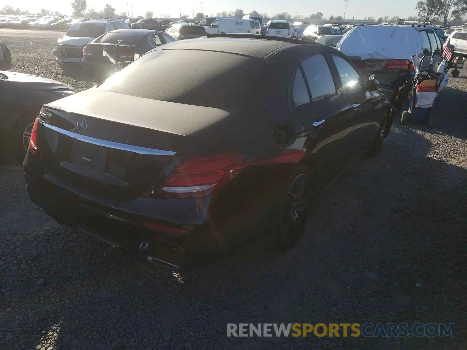 4 Photograph of a damaged car WDDZF4JB0KA608732 MERCEDES-BENZ E CLASS 2019