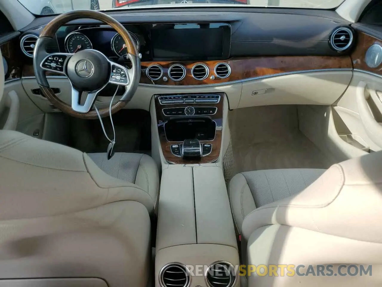 8 Photograph of a damaged car WDDZF4JB1KA569522 MERCEDES-BENZ E-CLASS 2019