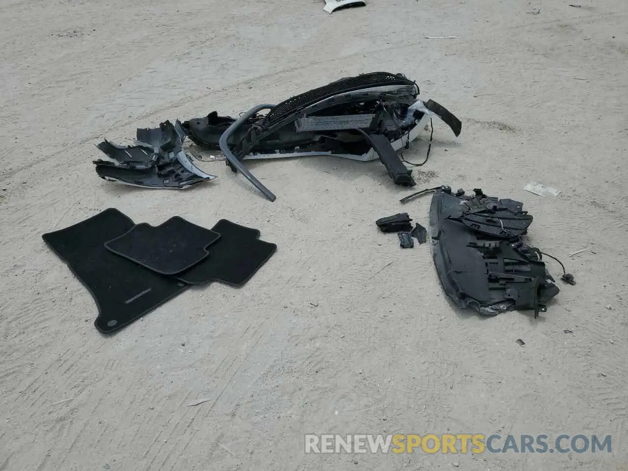 12 Photograph of a damaged car WDDZF4JB1KA573182 MERCEDES-BENZ E-CLASS 2019