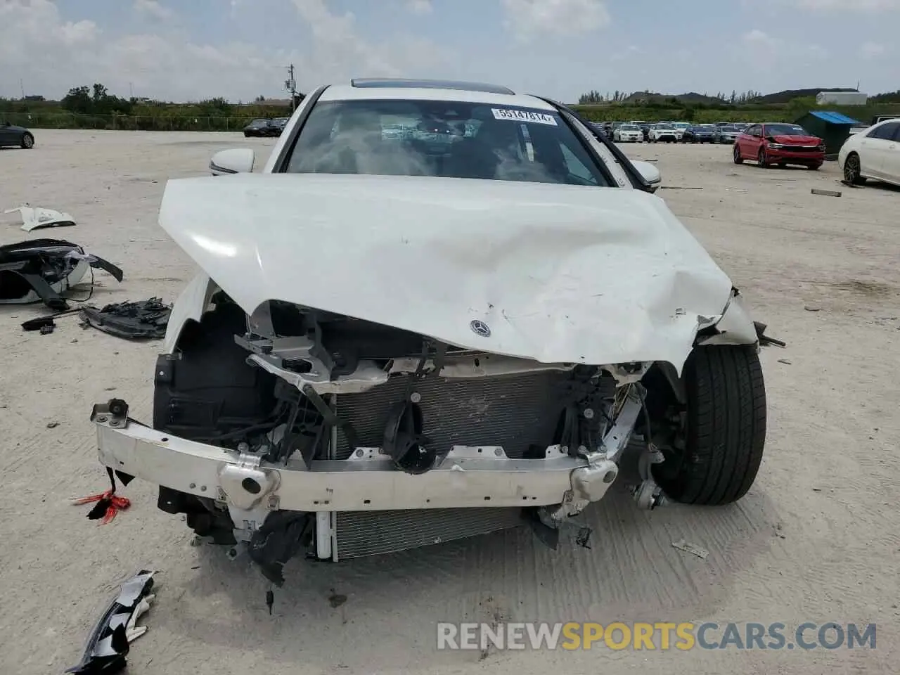 5 Photograph of a damaged car WDDZF4JB1KA573182 MERCEDES-BENZ E-CLASS 2019