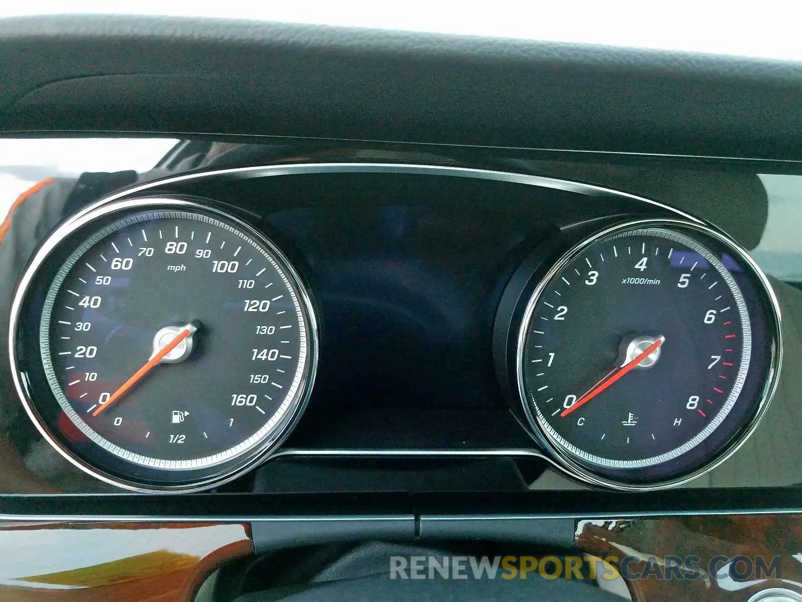 8 Photograph of a damaged car WDDZF4JB1KA677154 MERCEDES-BENZ E CLASS 2019