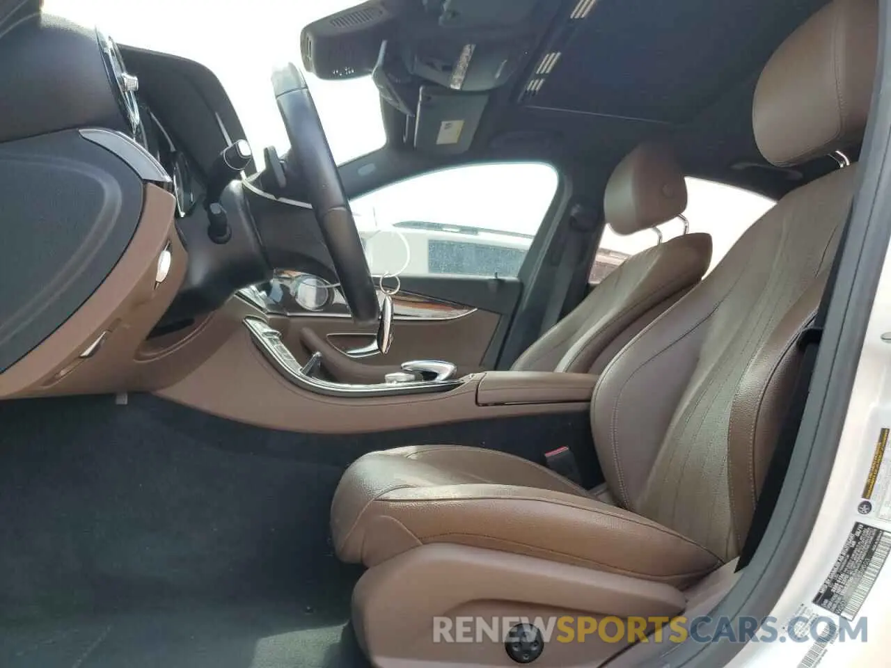 7 Photograph of a damaged car WDDZF4JB1KA679003 MERCEDES-BENZ E-CLASS 2019