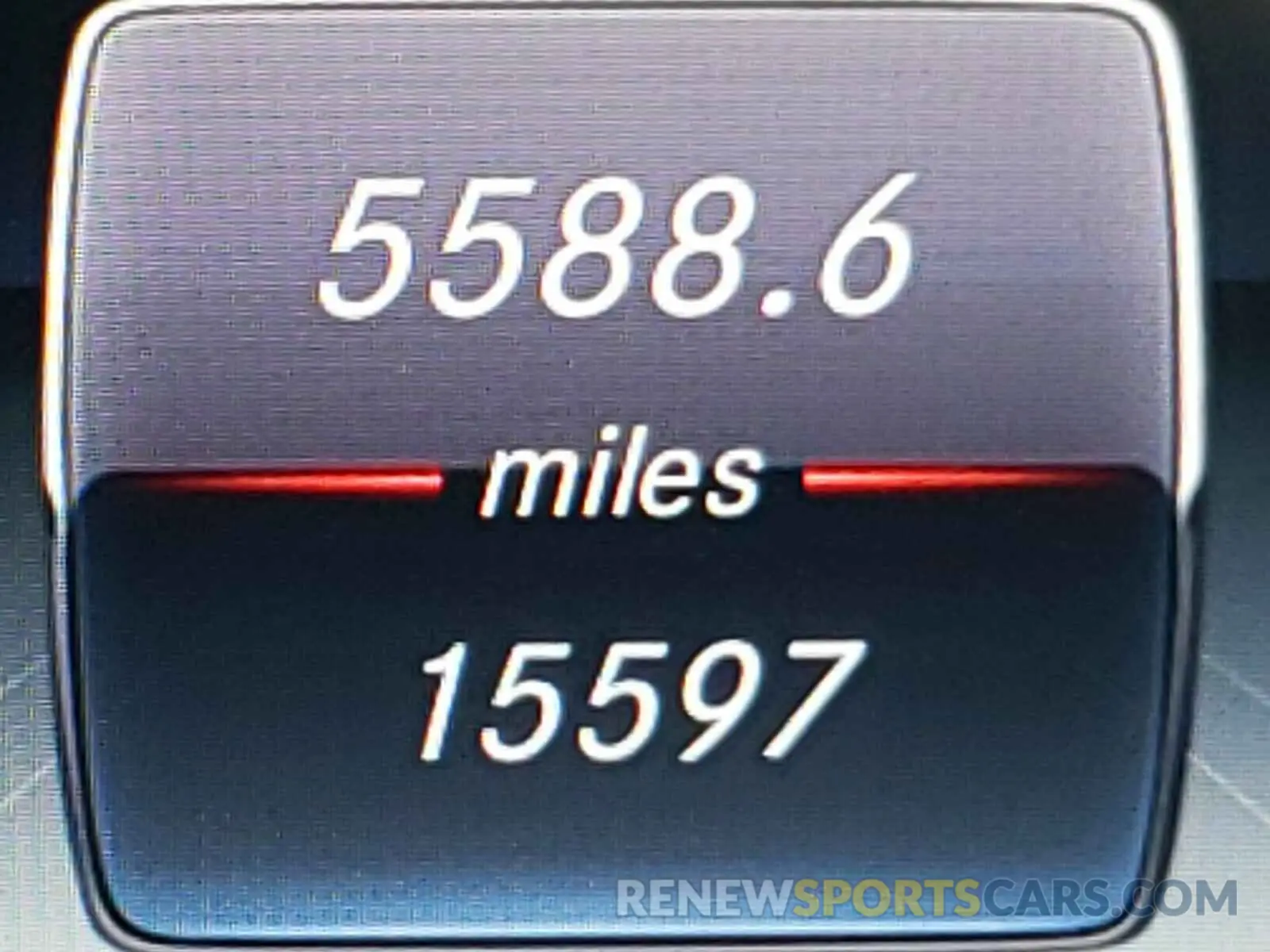 8 Photograph of a damaged car WDDZF4JB2KA524864 MERCEDES-BENZ E CLASS 2019