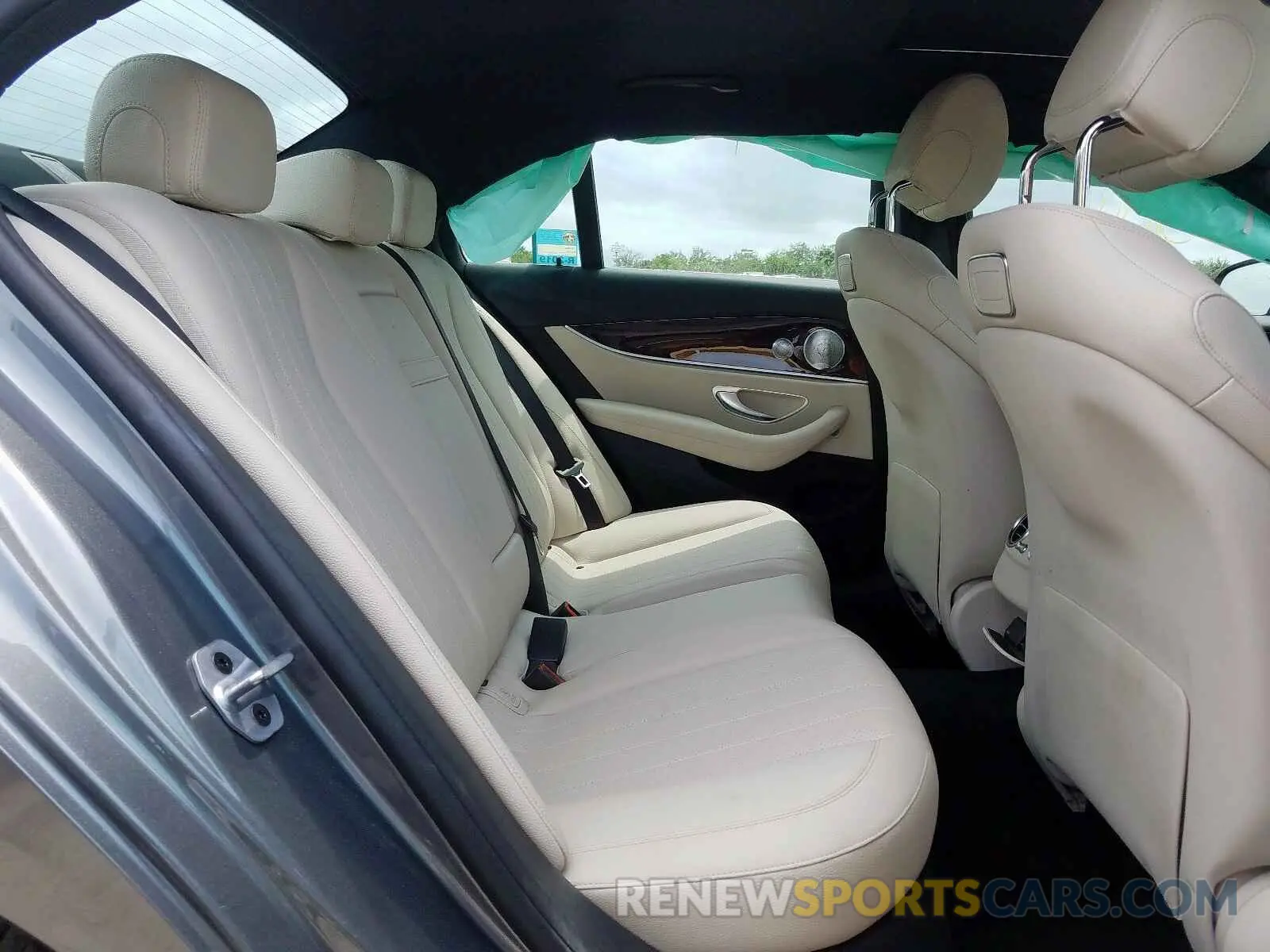 6 Photograph of a damaged car WDDZF4JB2KA545262 MERCEDES-BENZ E CLASS 2019