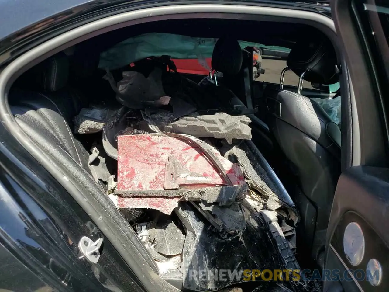10 Photograph of a damaged car WDDZF4JB2KA547240 MERCEDES-BENZ E-CLASS 2019