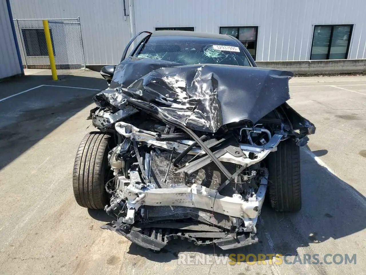 5 Photograph of a damaged car WDDZF4JB2KA547240 MERCEDES-BENZ E-CLASS 2019
