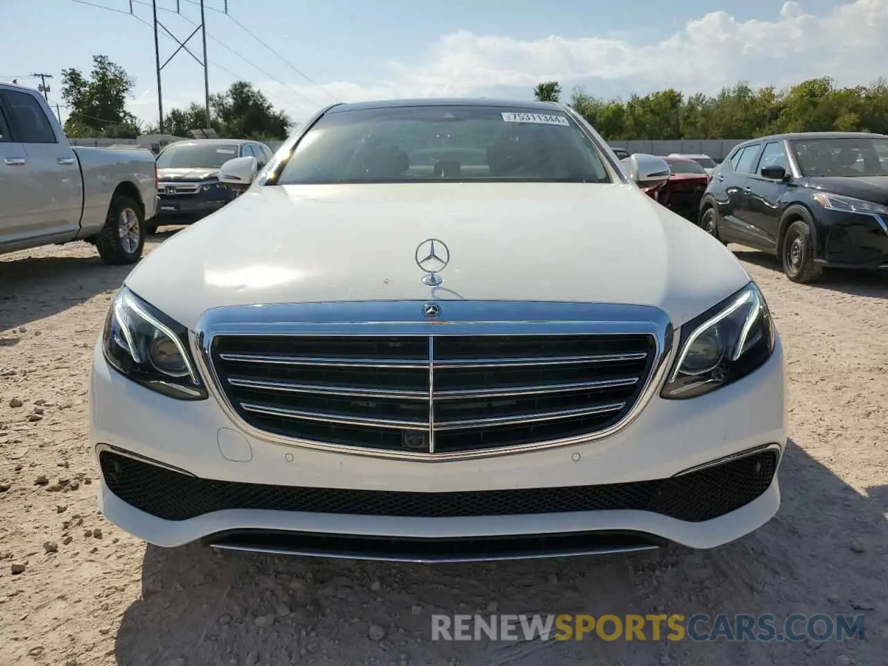 5 Photograph of a damaged car WDDZF4JB3KA506681 MERCEDES-BENZ E-CLASS 2019