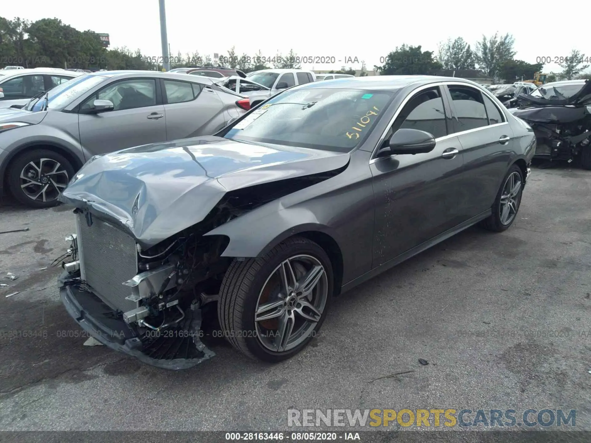 2 Photograph of a damaged car WDDZF4JB3KA511041 MERCEDES-BENZ E-CLASS 2019