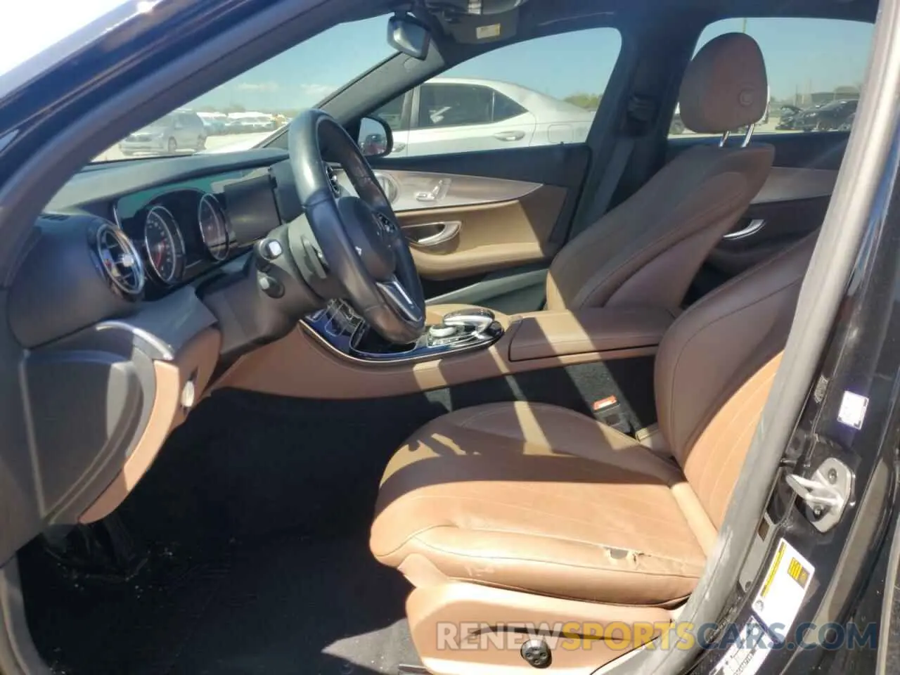 7 Photograph of a damaged car WDDZF4JB3KA587195 MERCEDES-BENZ E-CLASS 2019