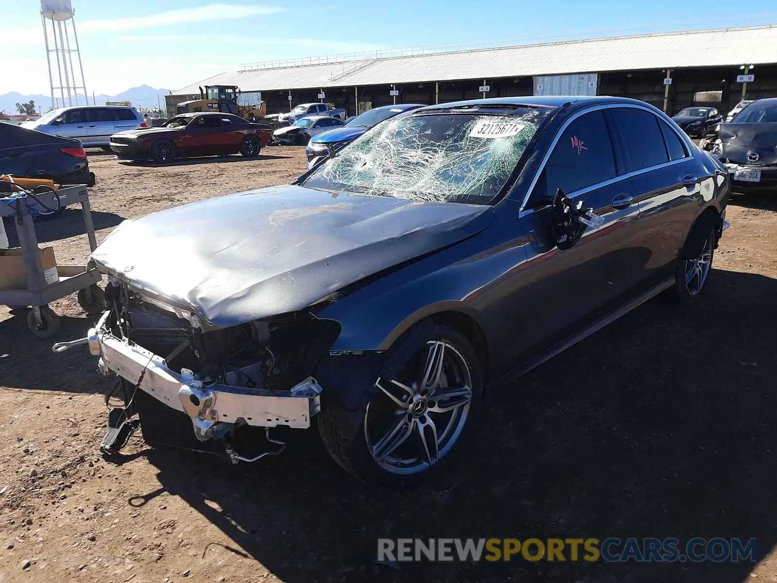 2 Photograph of a damaged car WDDZF4JB3KA595801 MERCEDES-BENZ E CLASS 2019