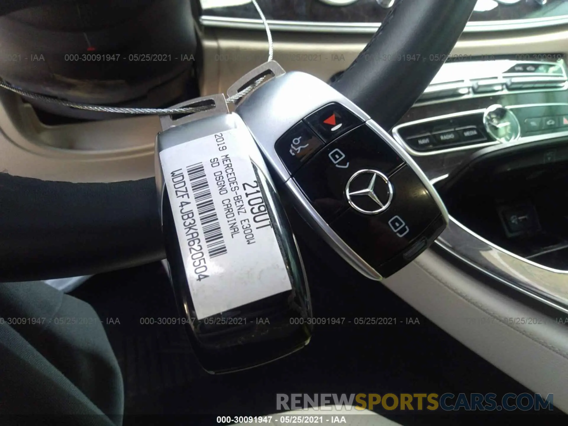 11 Photograph of a damaged car WDDZF4JB3KA620504 MERCEDES-BENZ E-CLASS 2019