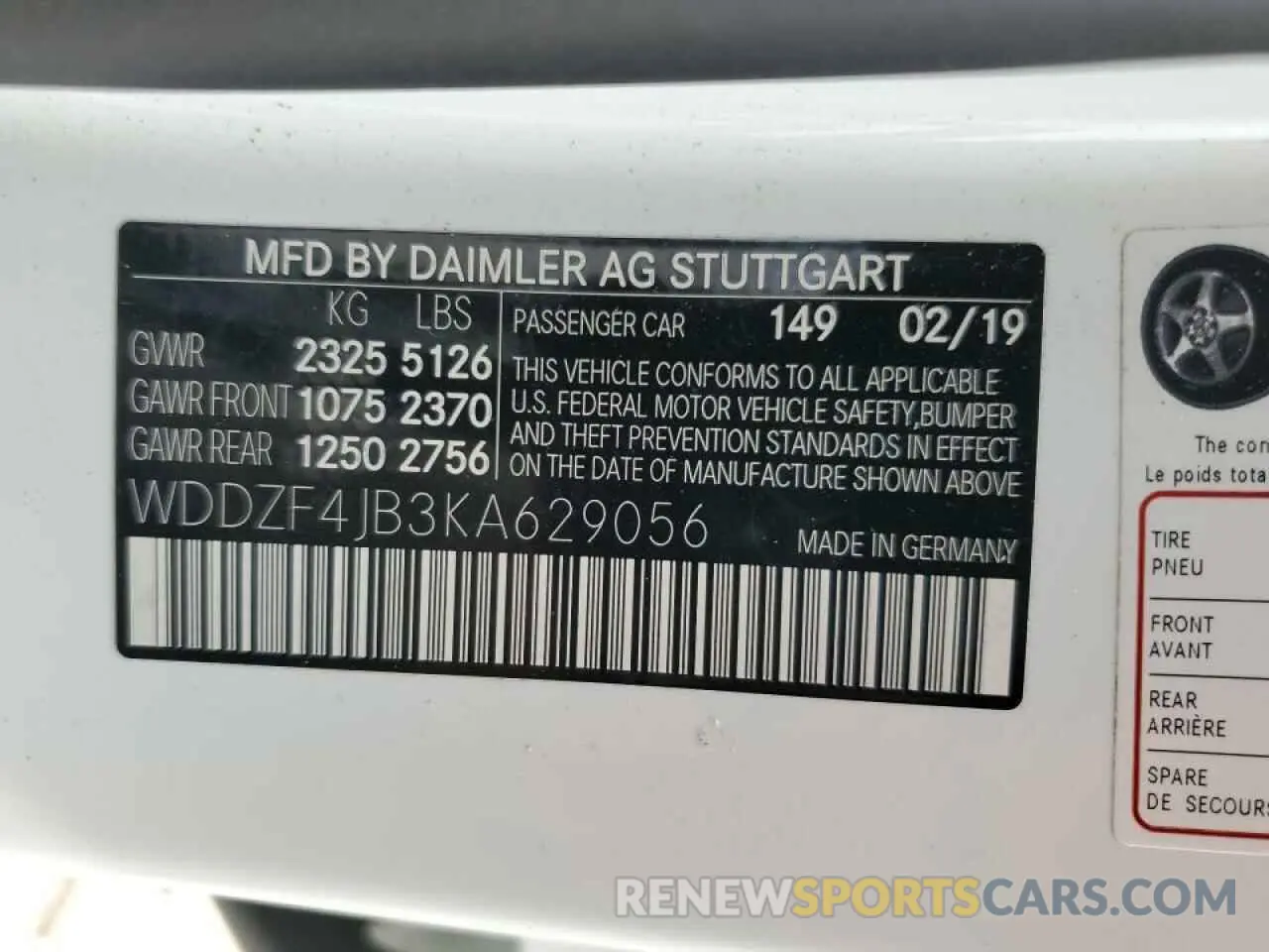 13 Photograph of a damaged car WDDZF4JB3KA629056 MERCEDES-BENZ E-CLASS 2019