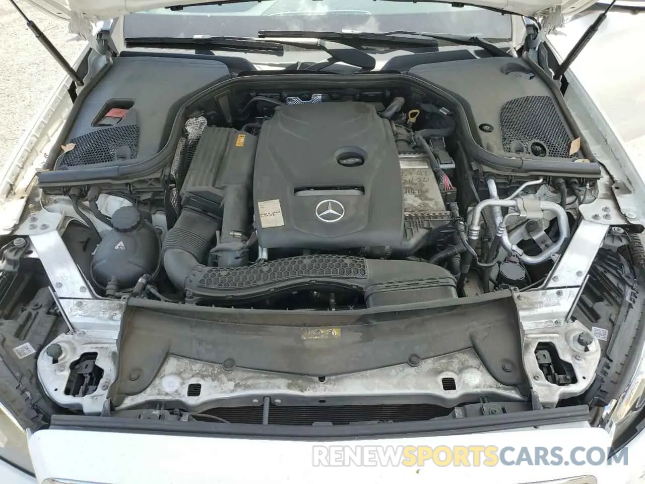 12 Photograph of a damaged car WDDZF4JB4KA568736 MERCEDES-BENZ E-CLASS 2019