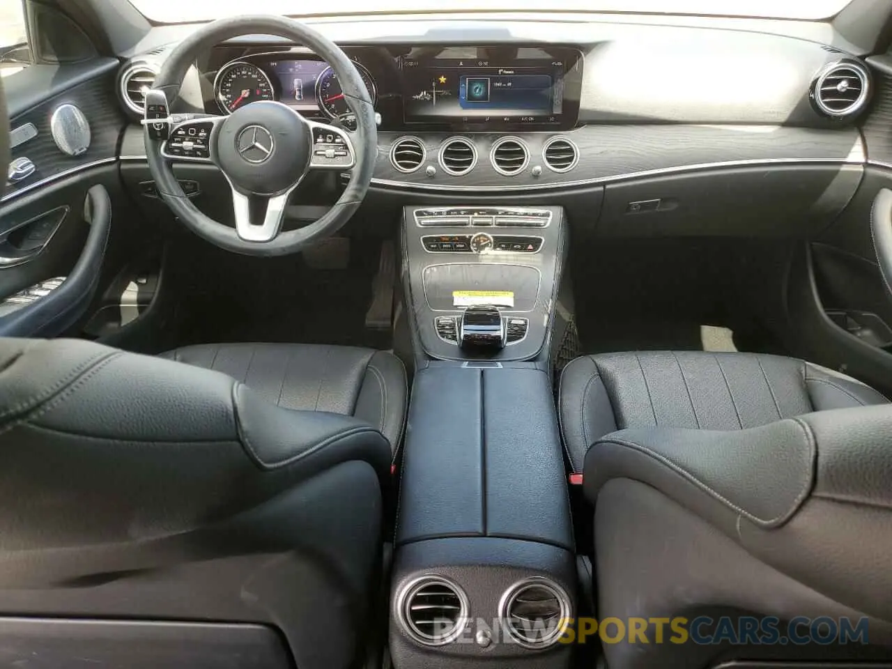 8 Photograph of a damaged car WDDZF4JB4KA568736 MERCEDES-BENZ E-CLASS 2019