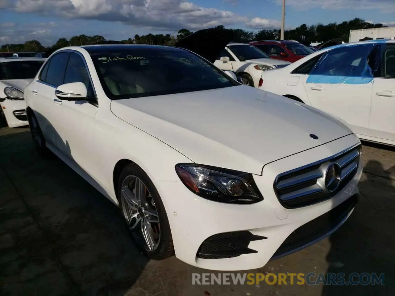 1 Photograph of a damaged car WDDZF4JB4KA585925 MERCEDES-BENZ E-CLASS 2019