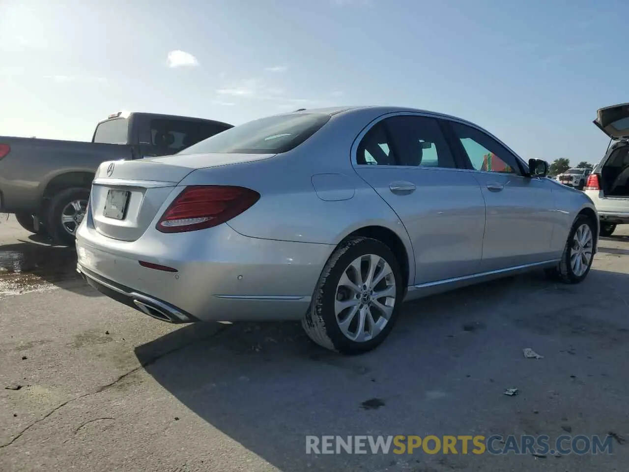 3 Фотография поврежденного автомобиля WDDZF4JB5KA513907 MERCEDES-BENZ E-CLASS 2019