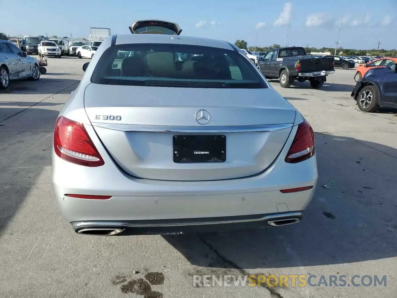 6 Фотография поврежденного автомобиля WDDZF4JB5KA513907 MERCEDES-BENZ E-CLASS 2019