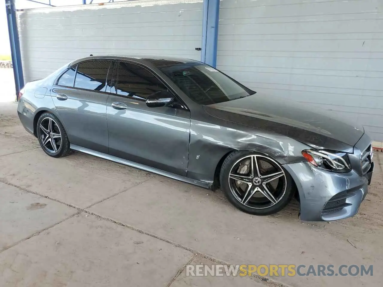 4 Photograph of a damaged car WDDZF4JB6KA524348 MERCEDES-BENZ E-CLASS 2019