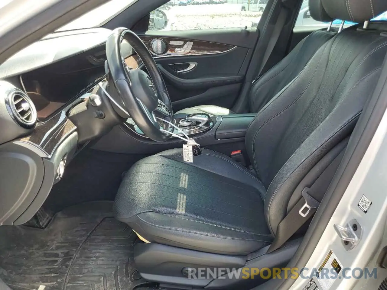 7 Фотография поврежденного автомобиля WDDZF4JB6KA526567 MERCEDES-BENZ E-CLASS 2019
