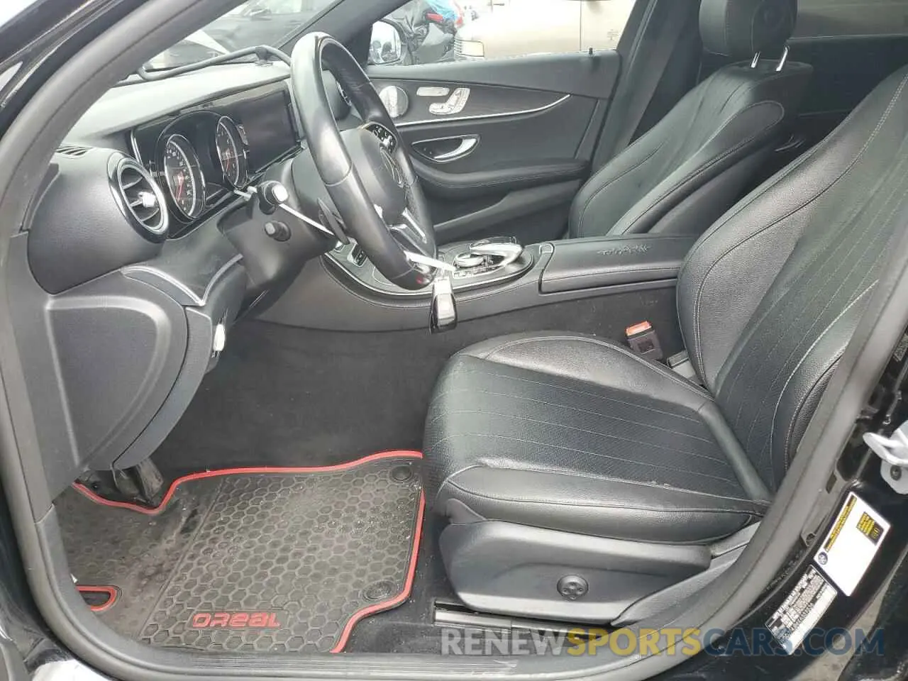 7 Photograph of a damaged car WDDZF4JB6KA559536 MERCEDES-BENZ E-CLASS 2019