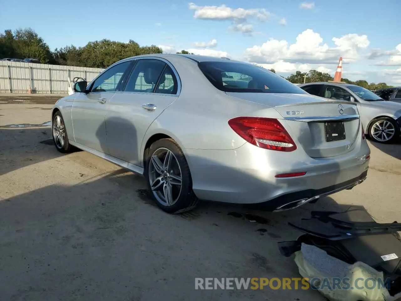 3 Фотография поврежденного автомобиля WDDZF4JB7KA523774 MERCEDES-BENZ E-CLASS 2019