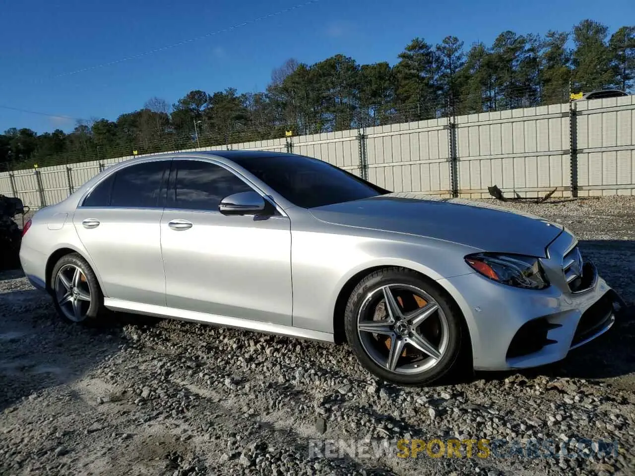 4 Фотография поврежденного автомобиля WDDZF4JB7KA529350 MERCEDES-BENZ E-CLASS 2019