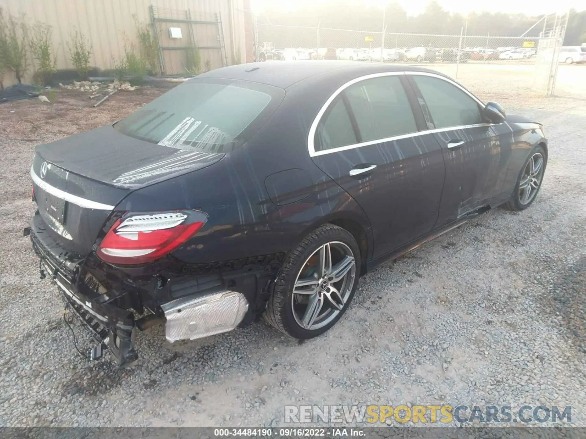 4 Photograph of a damaged car WDDZF4JB8KA510418 MERCEDES-BENZ E-CLASS 2019