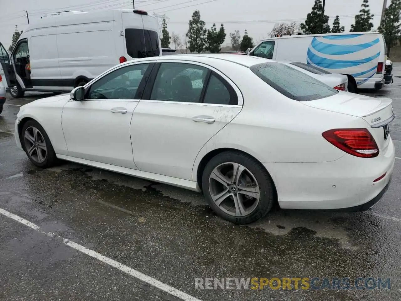 2 Photograph of a damaged car WDDZF4JB8KA527185 MERCEDES-BENZ E-CLASS 2019