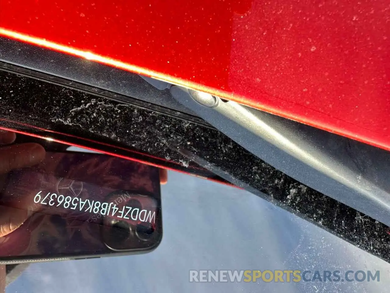 10 Photograph of a damaged car WDDZF4JB8KA586379 MERCEDES-BENZ E-CLASS 2019