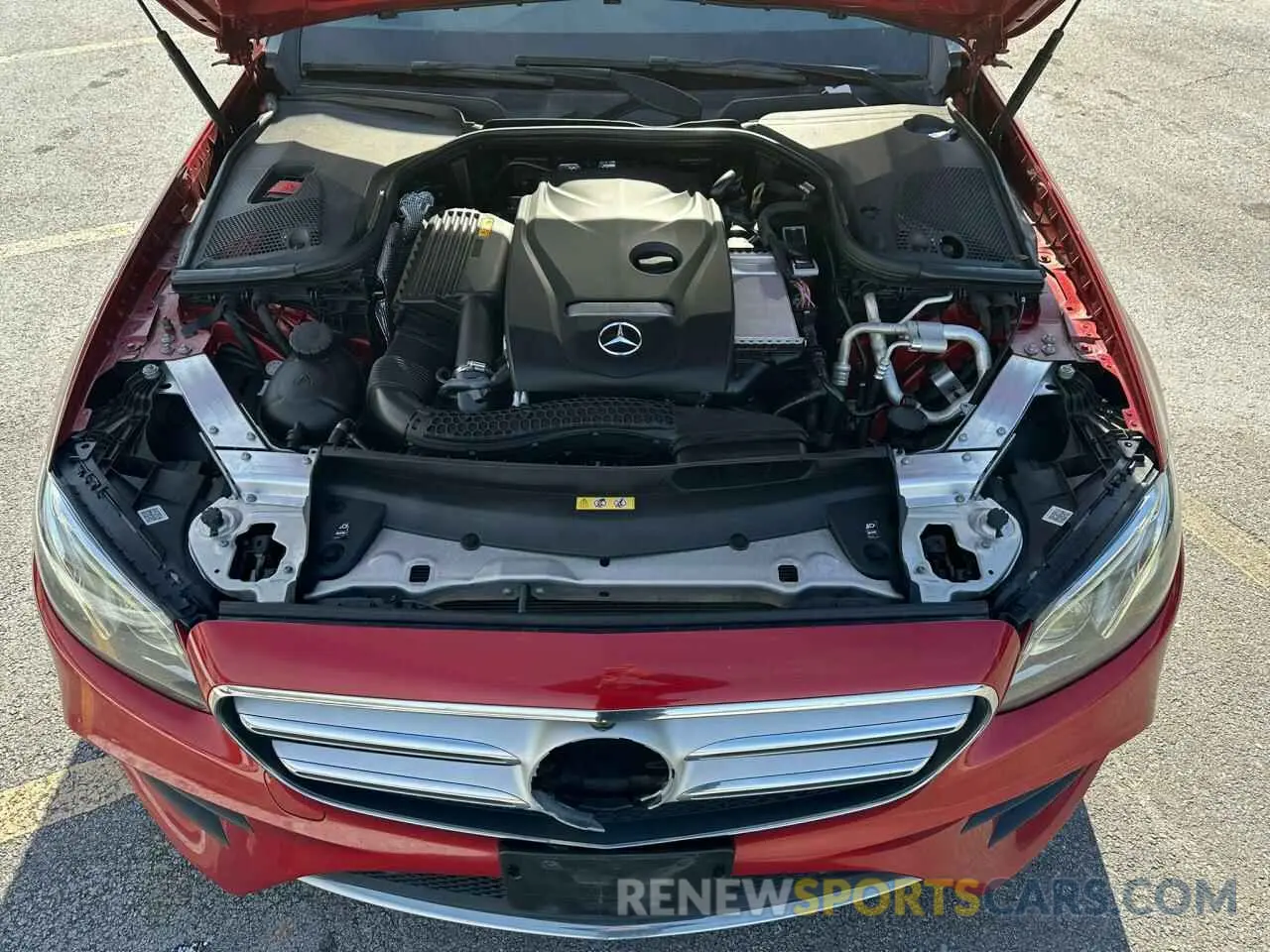 5 Photograph of a damaged car WDDZF4JB8KA586379 MERCEDES-BENZ E-CLASS 2019