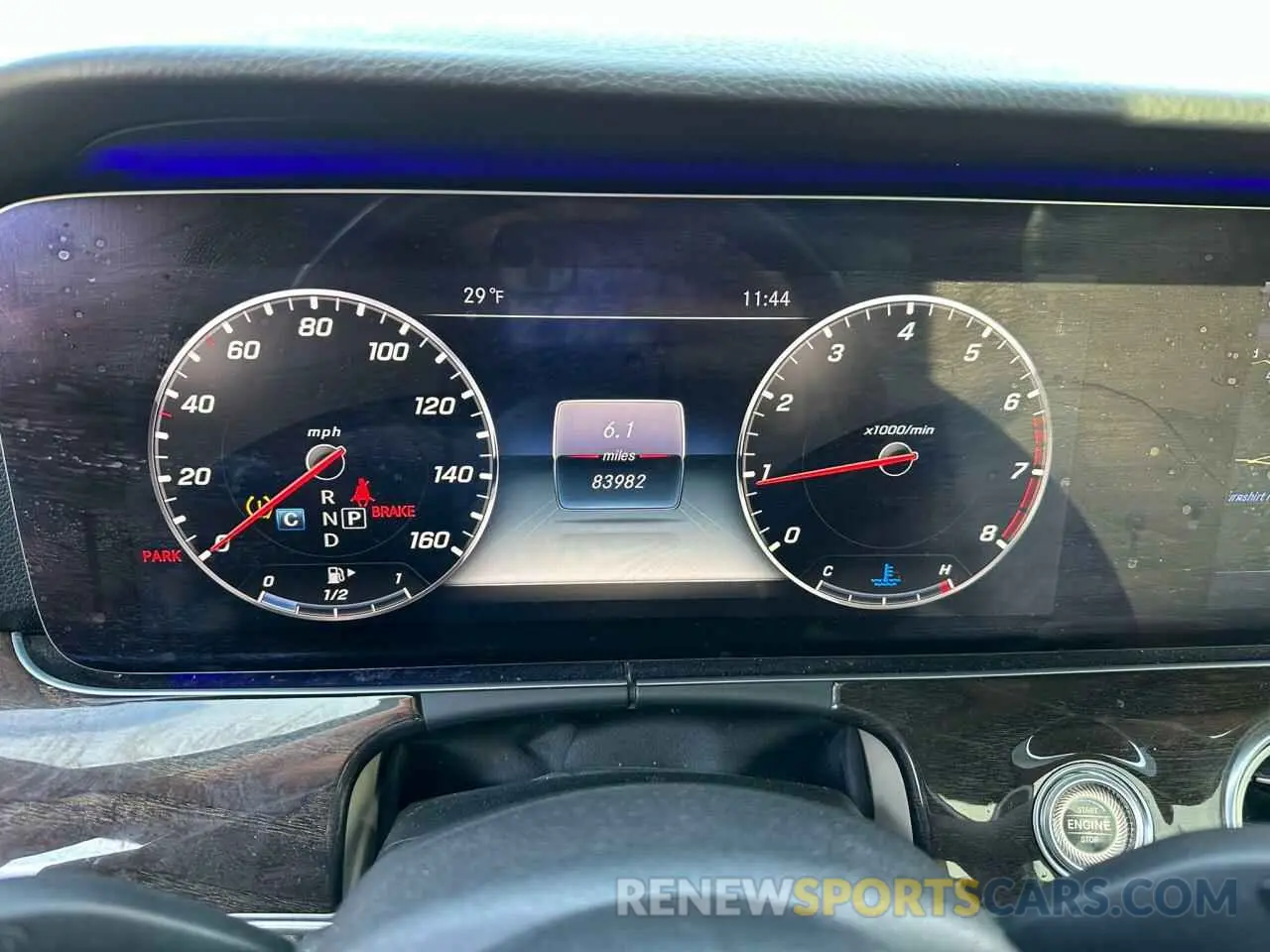 8 Photograph of a damaged car WDDZF4JB8KA586379 MERCEDES-BENZ E-CLASS 2019