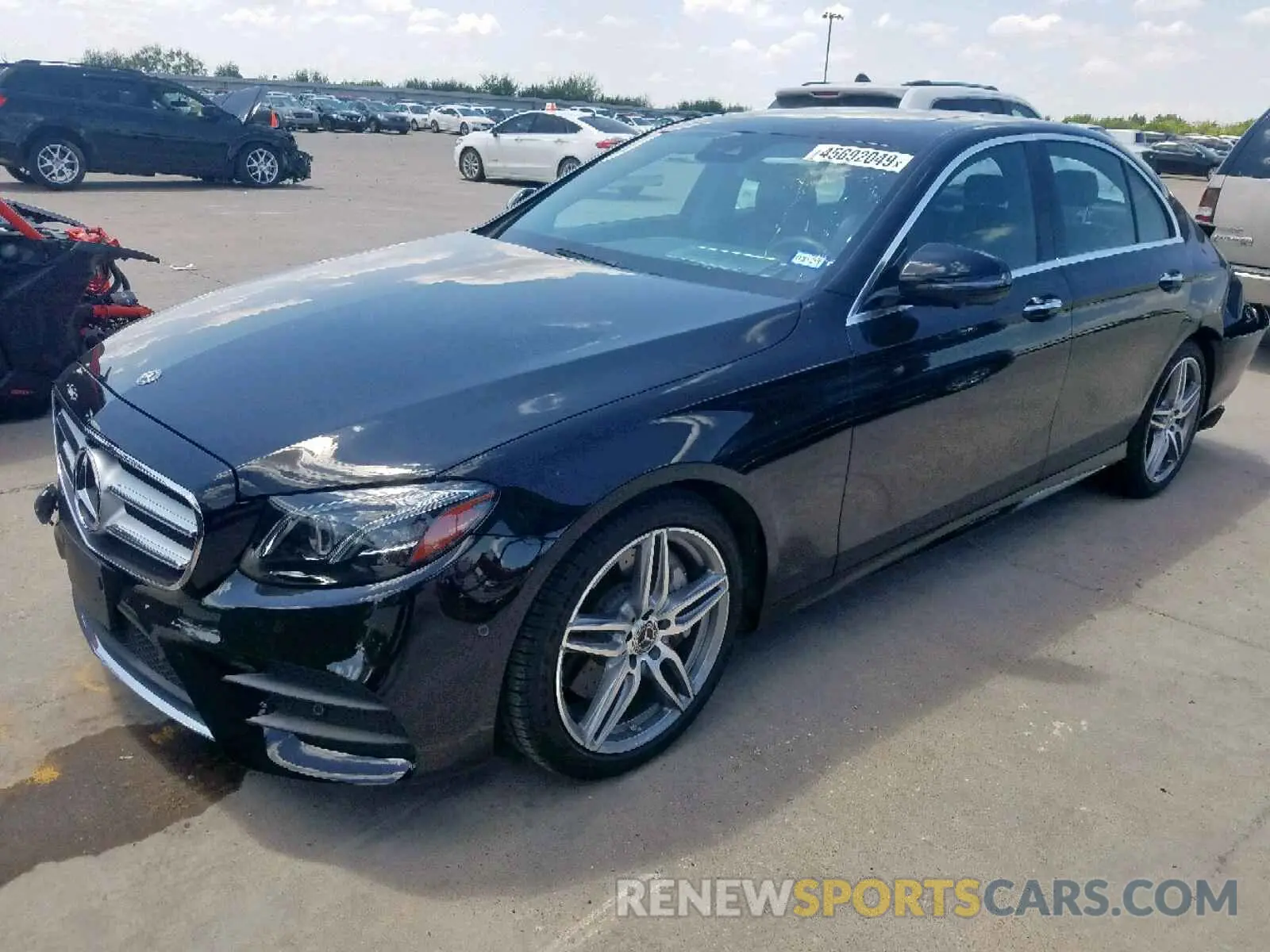 2 Photograph of a damaged car WDDZF4JB9KA626291 MERCEDES-BENZ E CLASS 2019