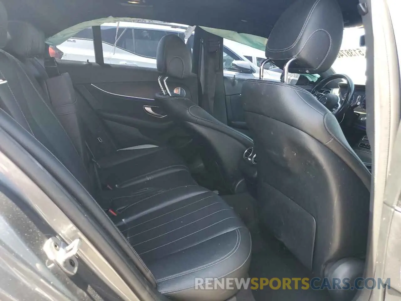 10 Photograph of a damaged car WDDZF4JBXKA553402 MERCEDES-BENZ E-CLASS 2019