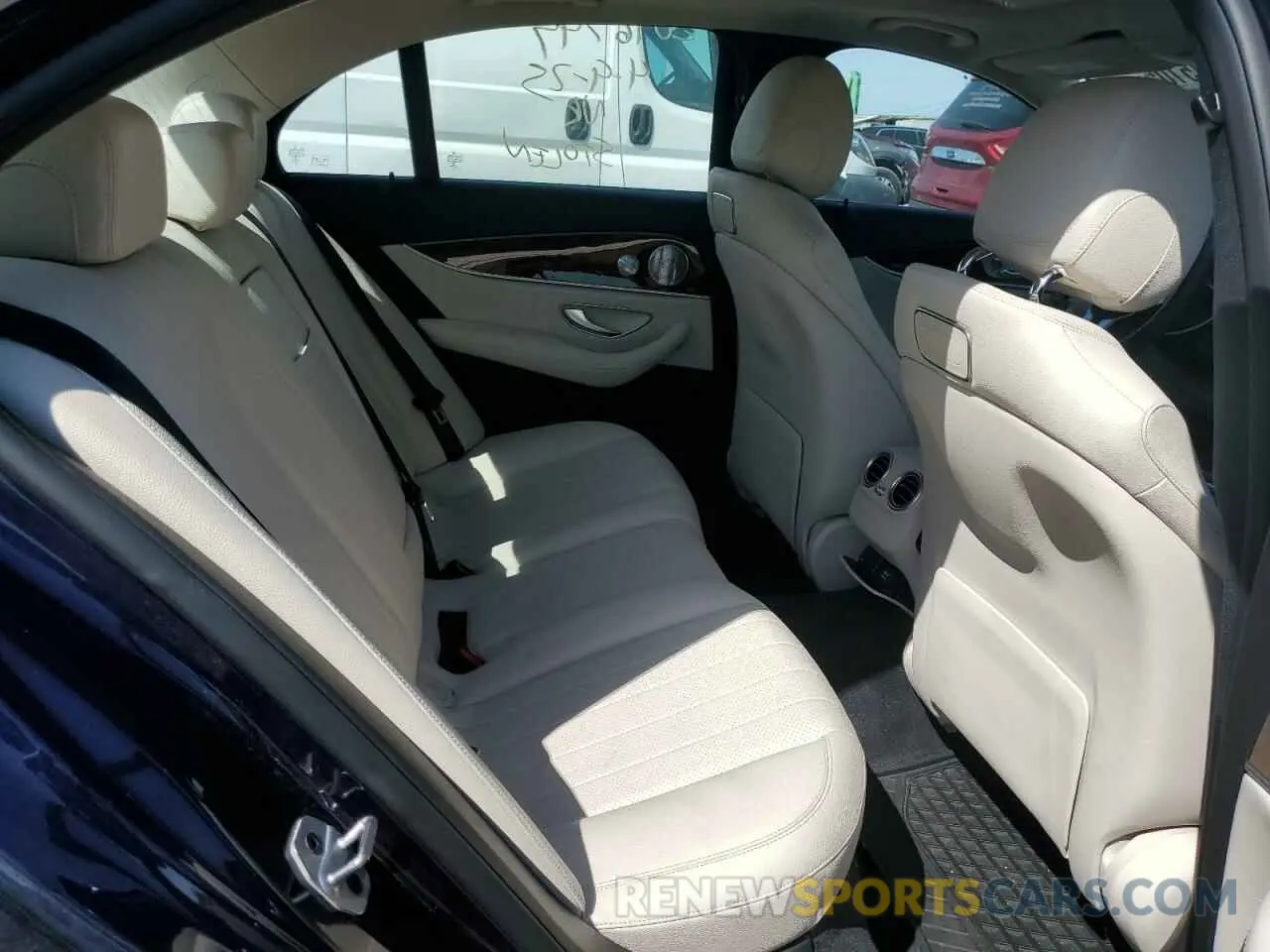 10 Фотография поврежденного автомобиля WDDZF4KB0KA623603 MERCEDES-BENZ E-CLASS 2019