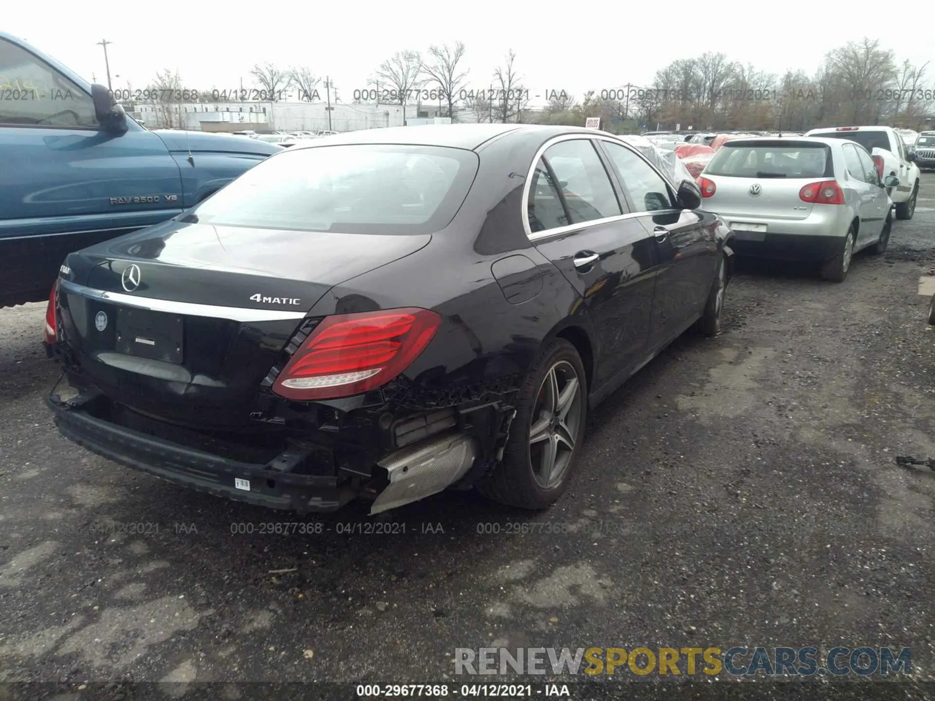 4 Photograph of a damaged car WDDZF4KB1KA546918 MERCEDES-BENZ E-CLASS 2019