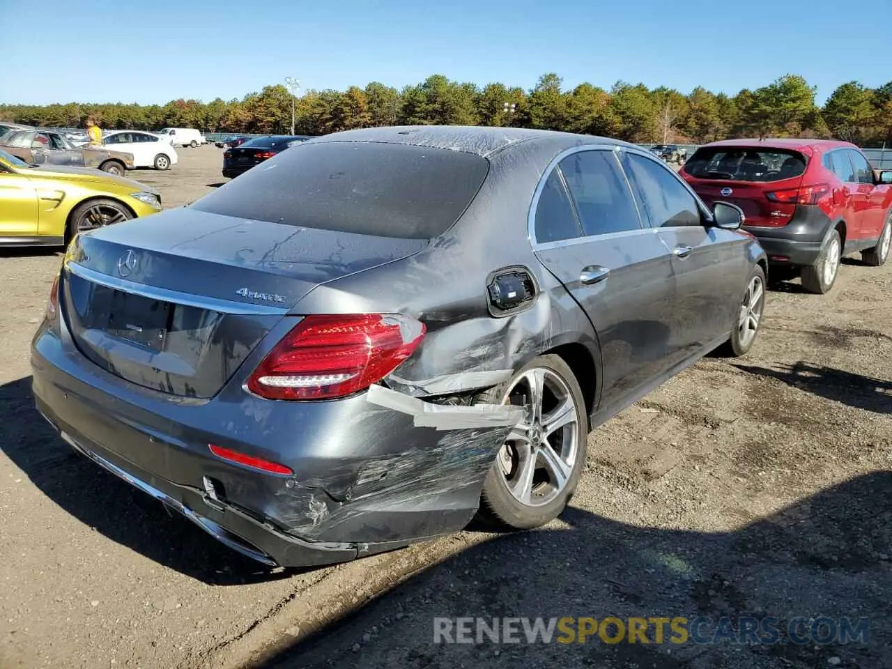 4 Photograph of a damaged car WDDZF4KB1KA566215 MERCEDES-BENZ E-CLASS 2019