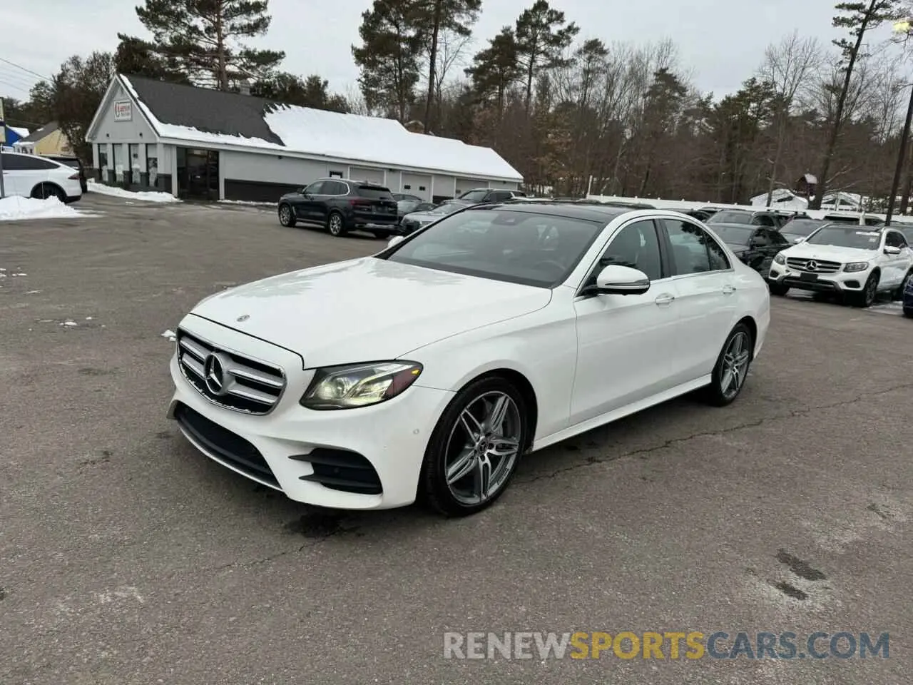1 Фотография поврежденного автомобиля WDDZF4KB2KA555224 MERCEDES-BENZ E-CLASS 2019