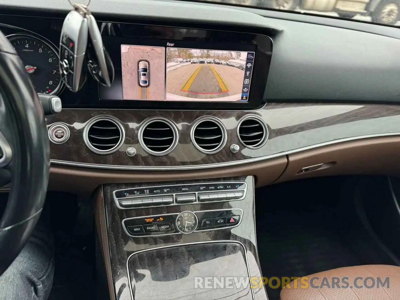 10 Фотография поврежденного автомобиля WDDZF4KB2KA555224 MERCEDES-BENZ E-CLASS 2019
