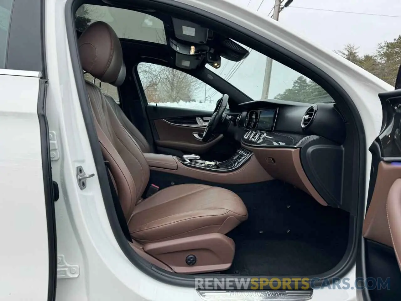 5 Фотография поврежденного автомобиля WDDZF4KB2KA555224 MERCEDES-BENZ E-CLASS 2019