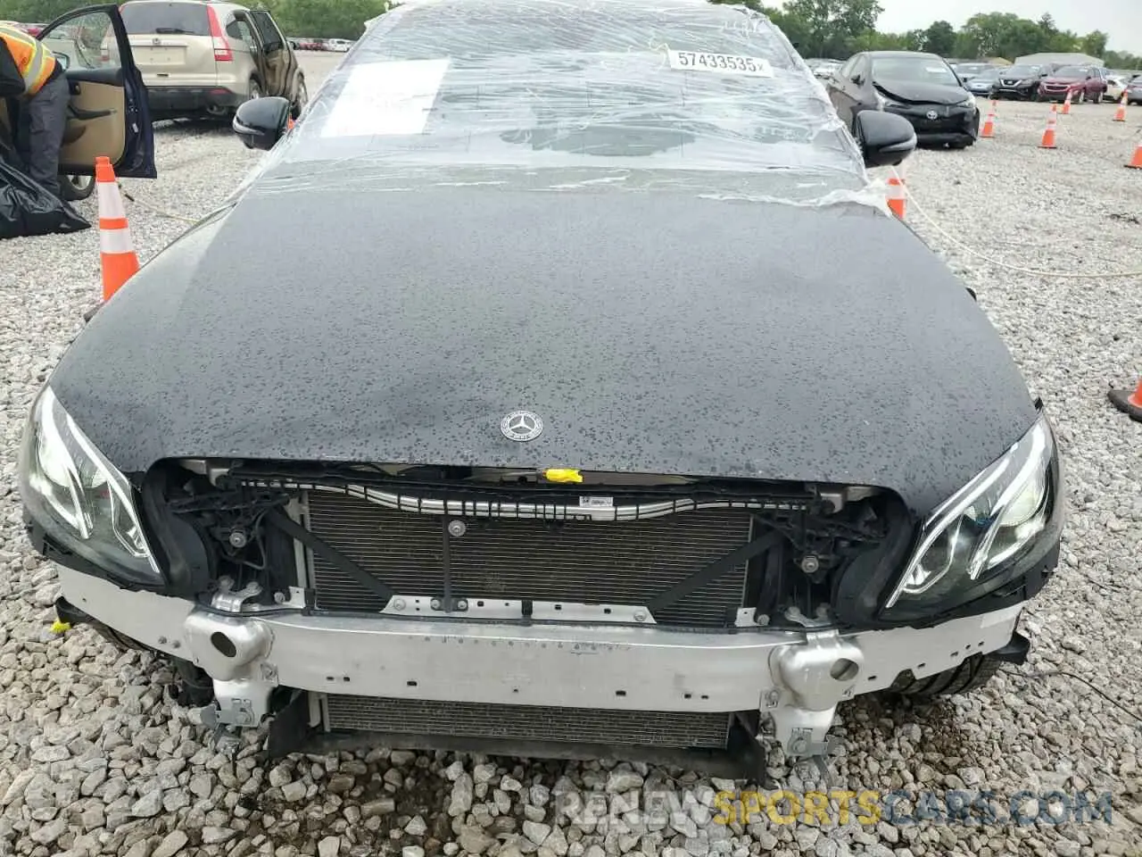 5 Photograph of a damaged car WDDZF4KB3KA620954 MERCEDES-BENZ E-CLASS 2019