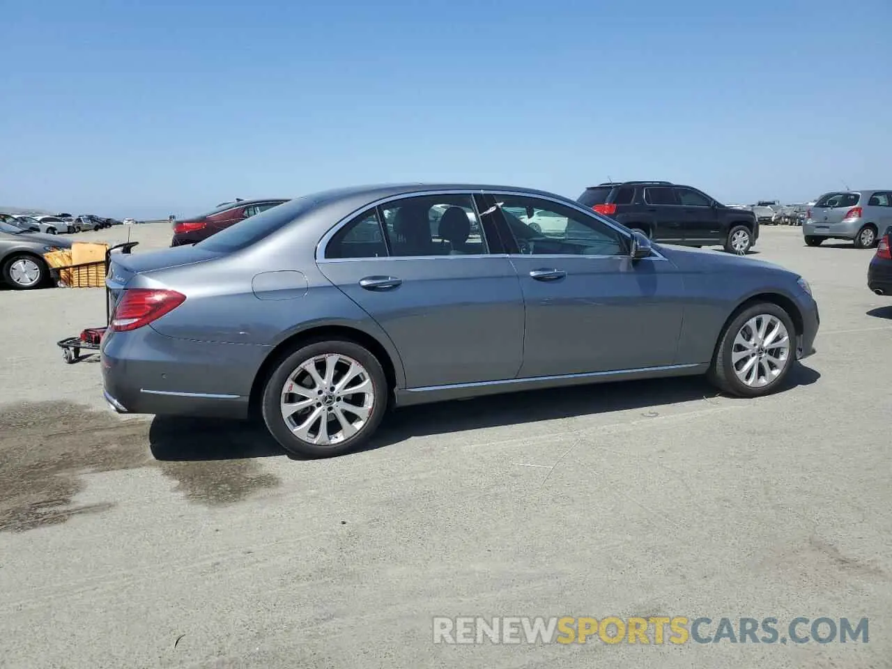 3 Photograph of a damaged car WDDZF4KB3KA657132 MERCEDES-BENZ E-CLASS 2019