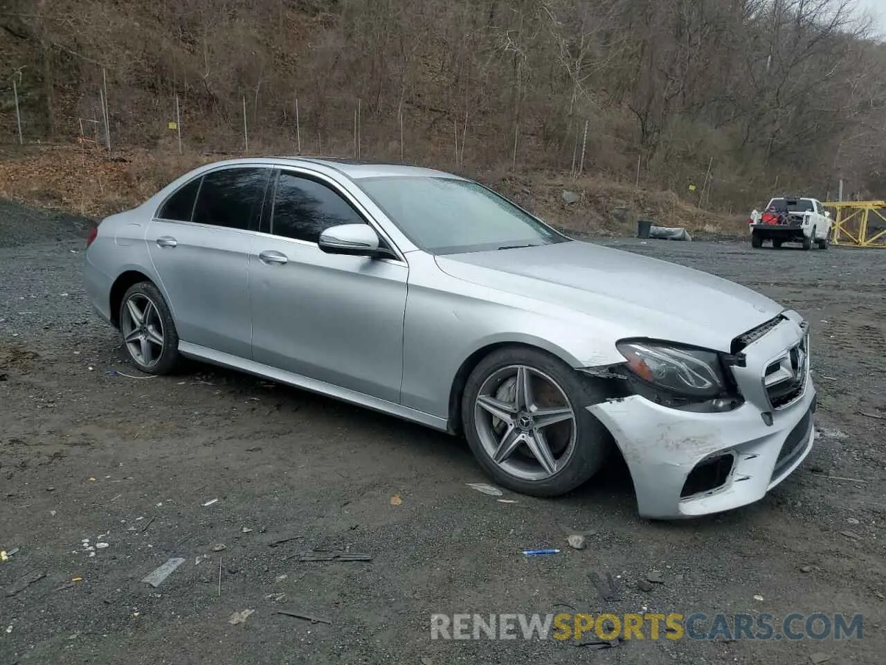 4 Фотография поврежденного автомобиля WDDZF4KB4KA556892 MERCEDES-BENZ E-CLASS 2019