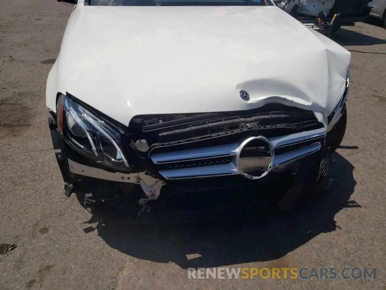 9 Photograph of a damaged car WDDZF4KB4KA626097 MERCEDES-BENZ E-CLASS 2019
