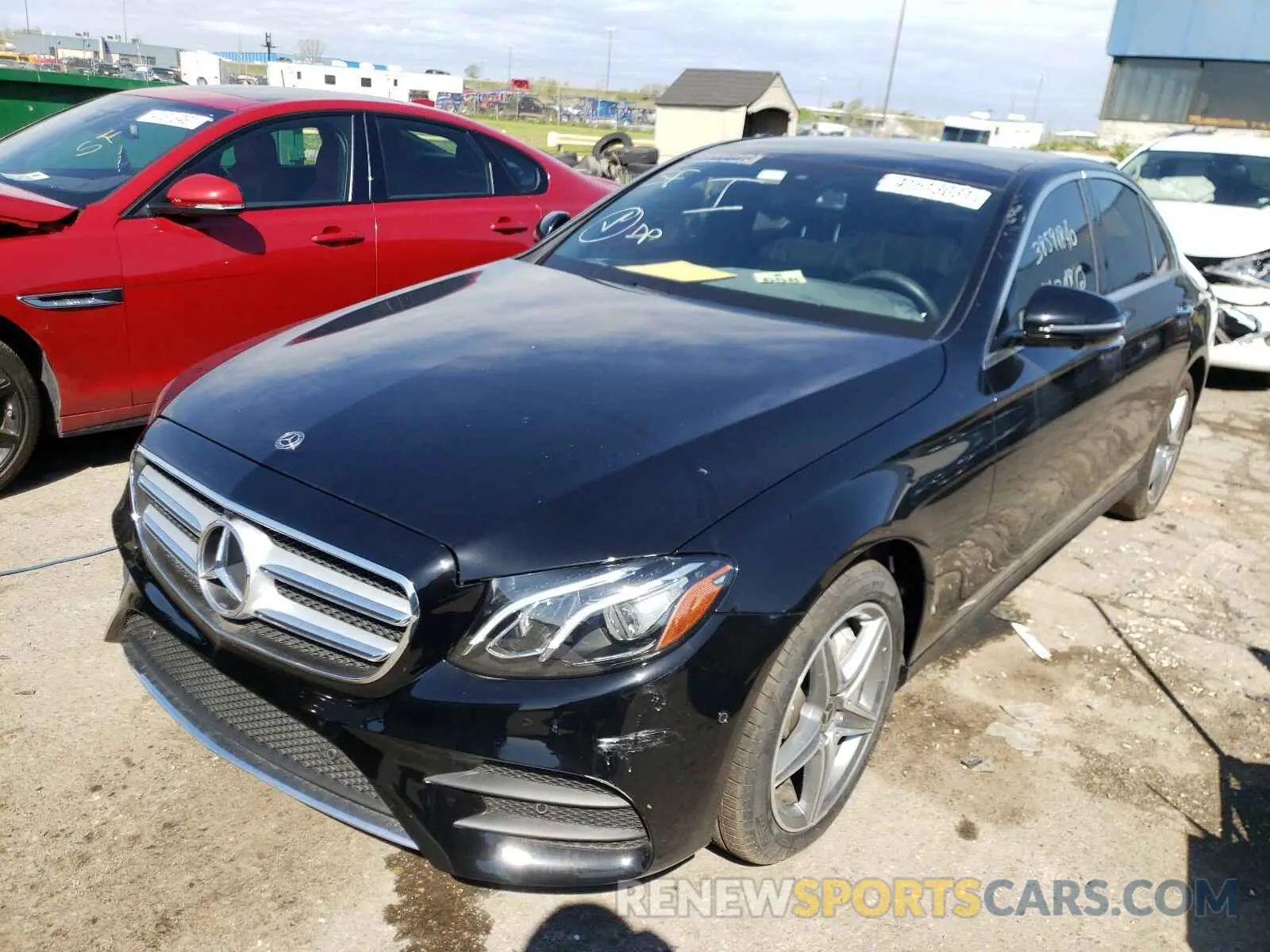 2 Photograph of a damaged car WDDZF4KB6KA554769 MERCEDES-BENZ E CLASS 2019